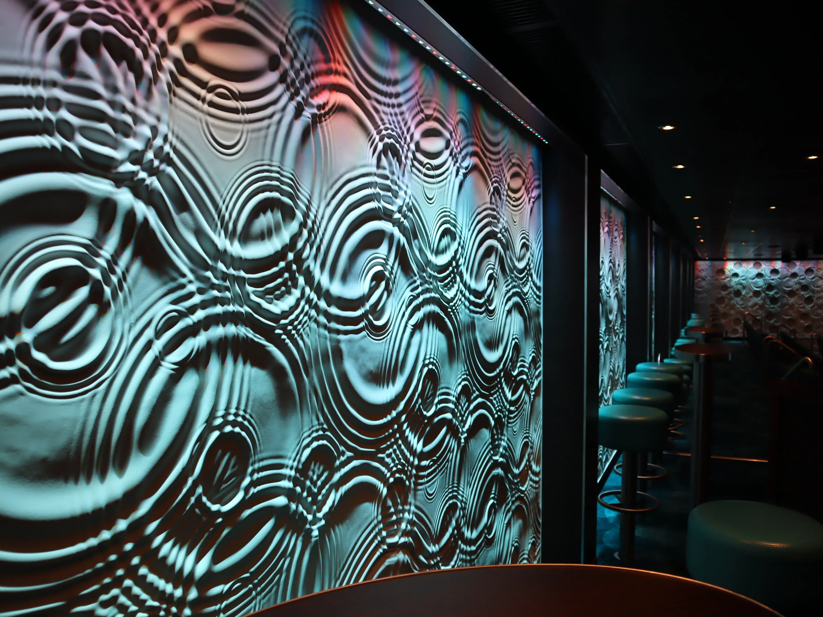 Liquid Lounge