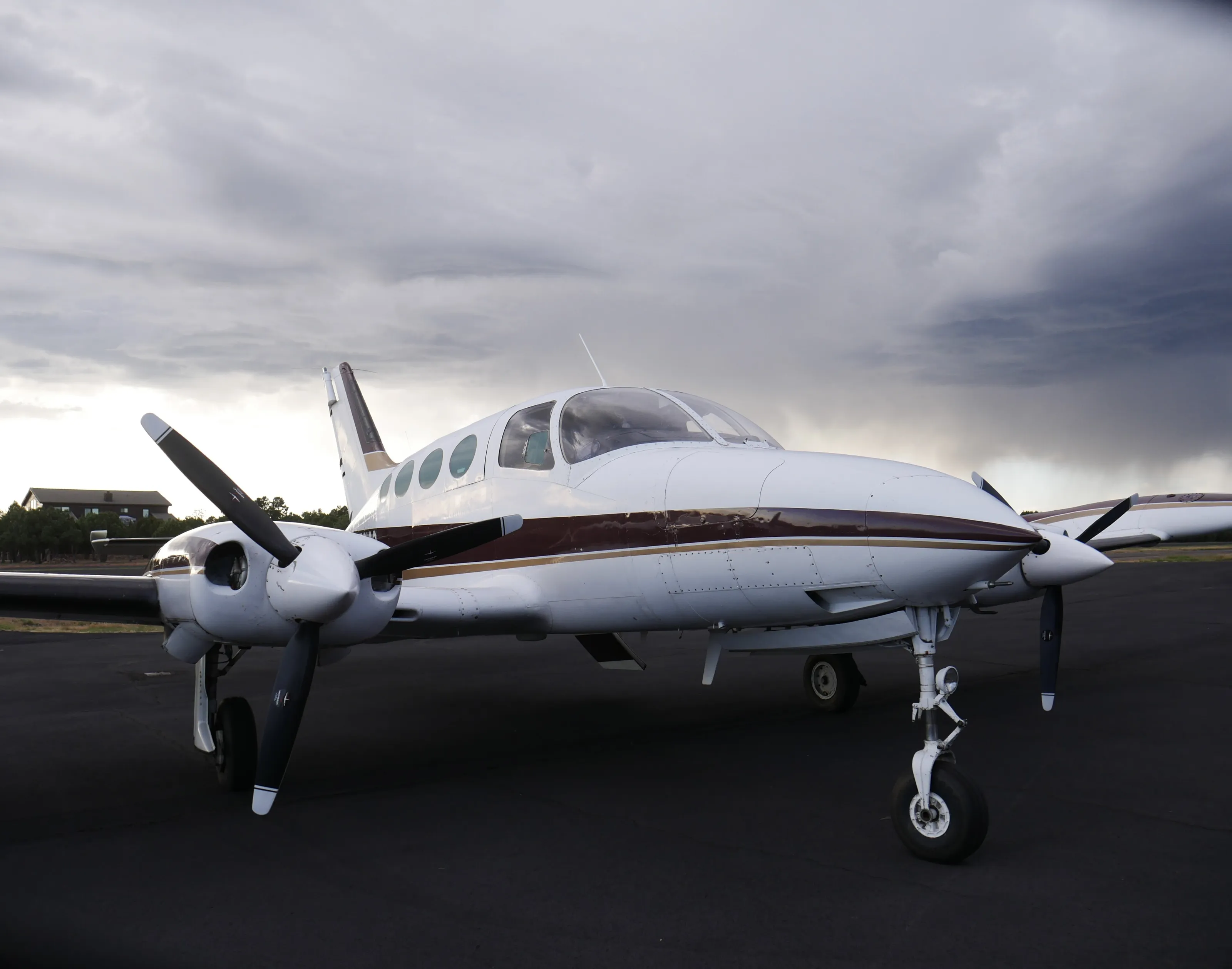 Cessna 401 Twin Engine