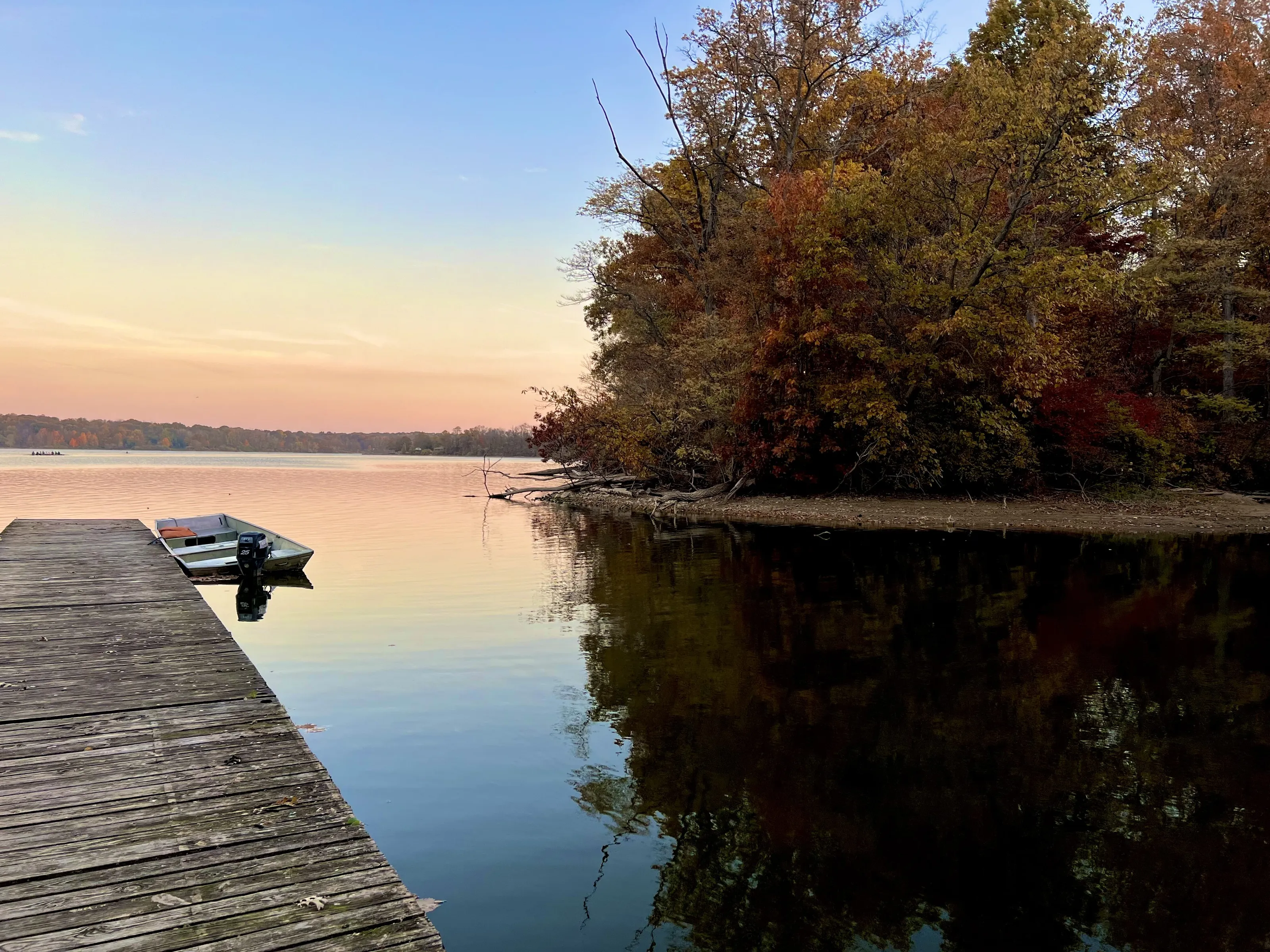 Fall Sunrise on the lake