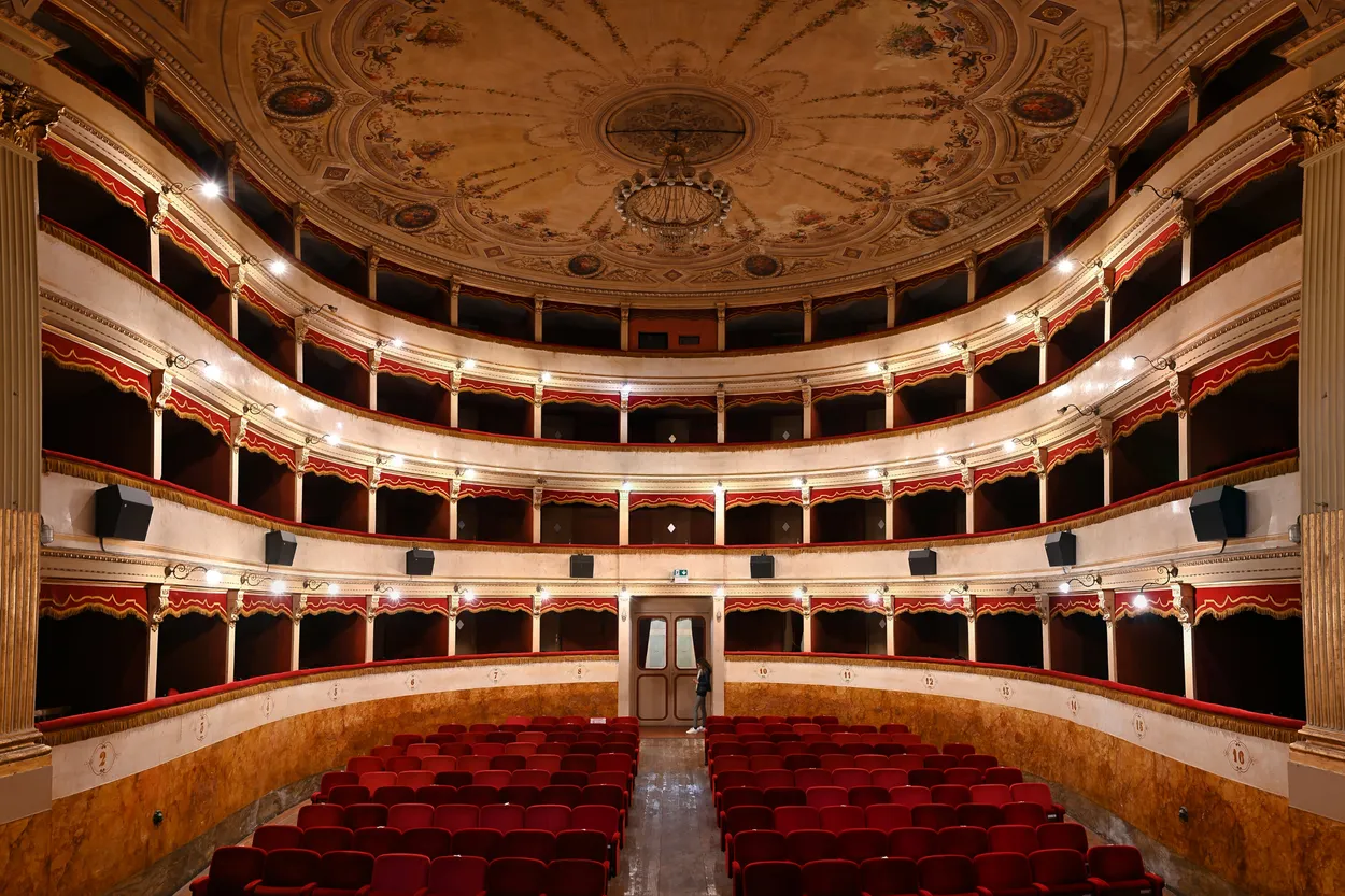 Entry 18374825