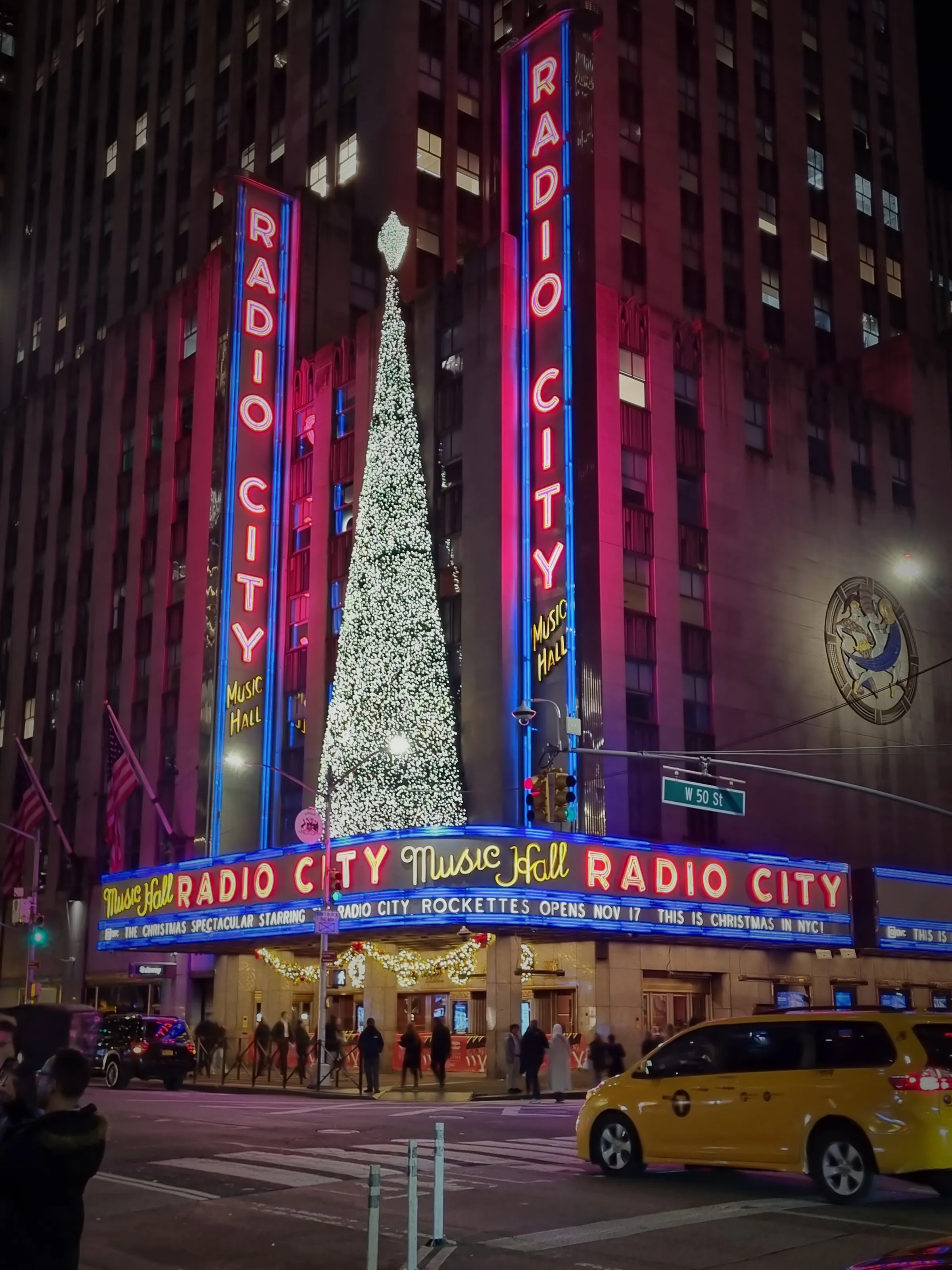 A Radio City Christmas