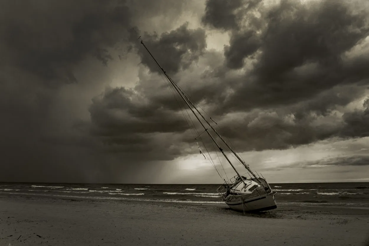 Stranded Boats in Black and White - transport photo contest ...