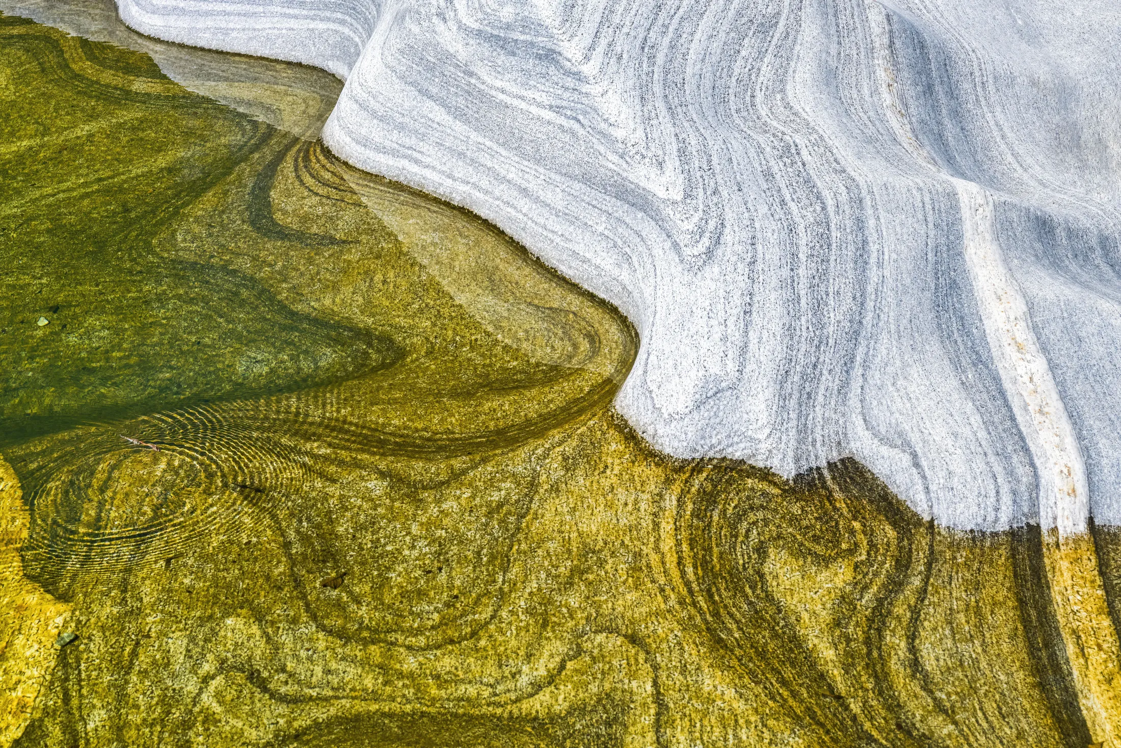 Verzasca river patterns