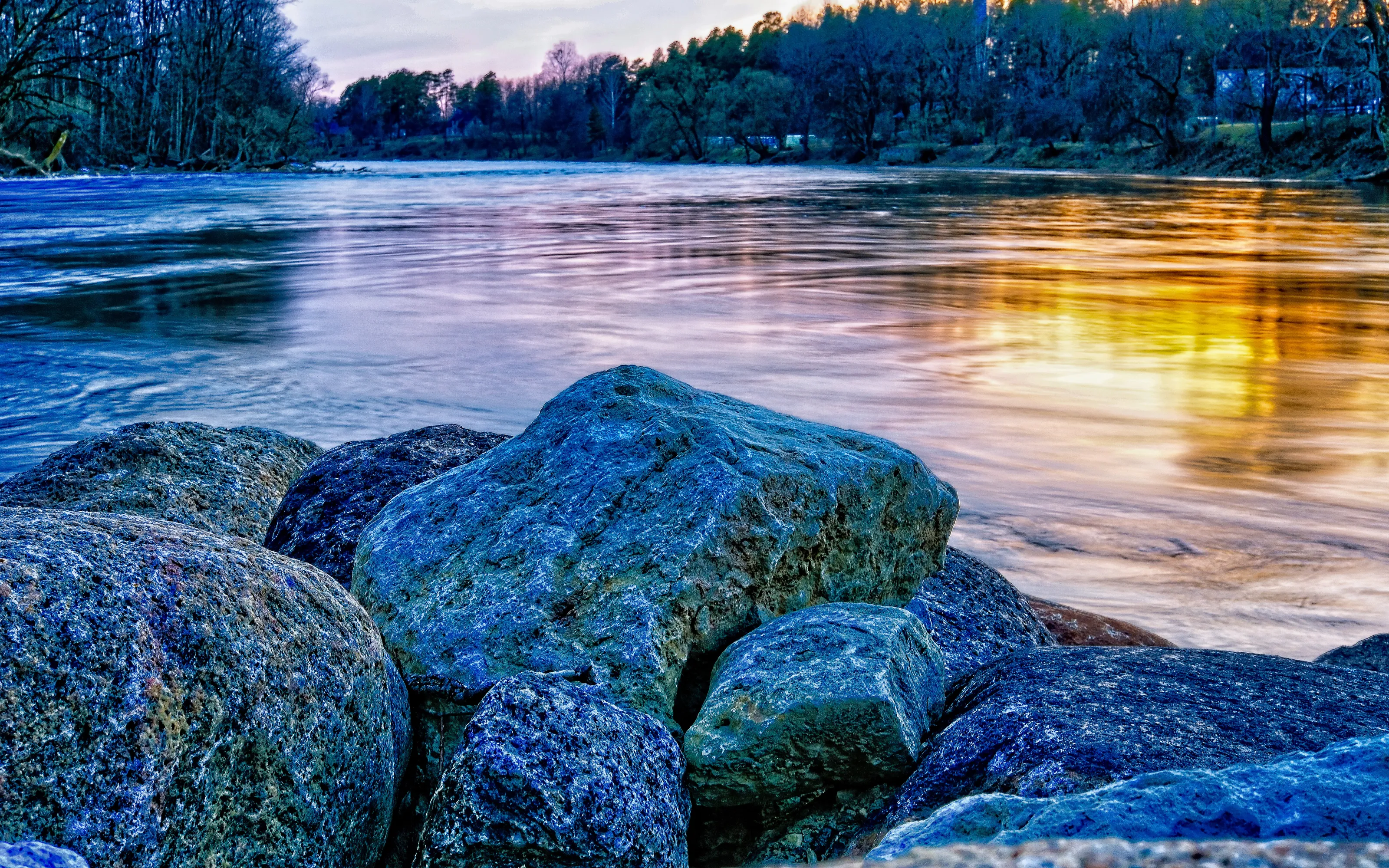 Aiviekste river
