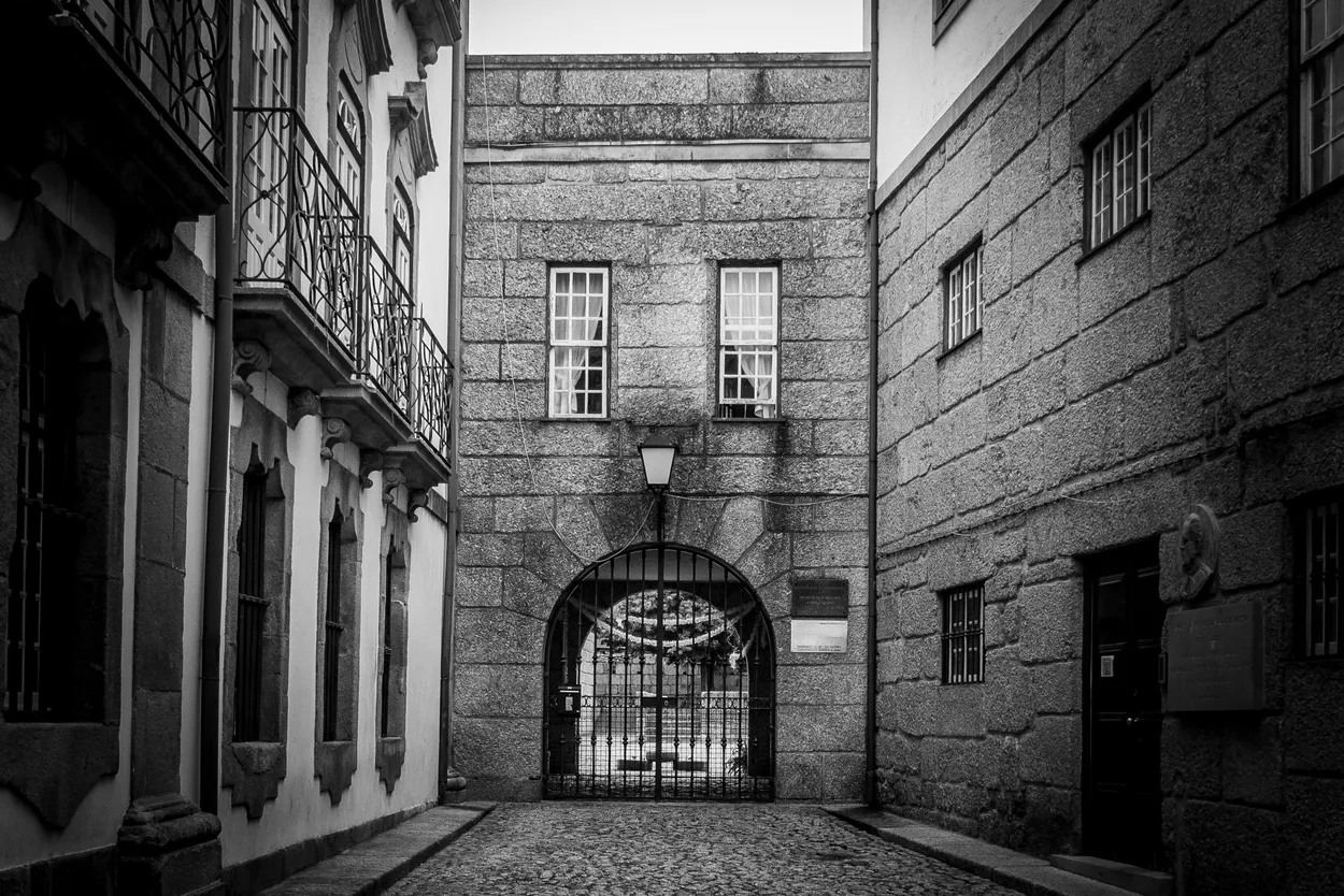 Entry 18664892