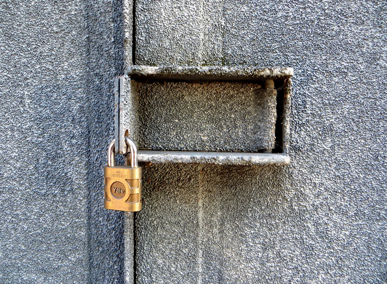 Entry 18942826