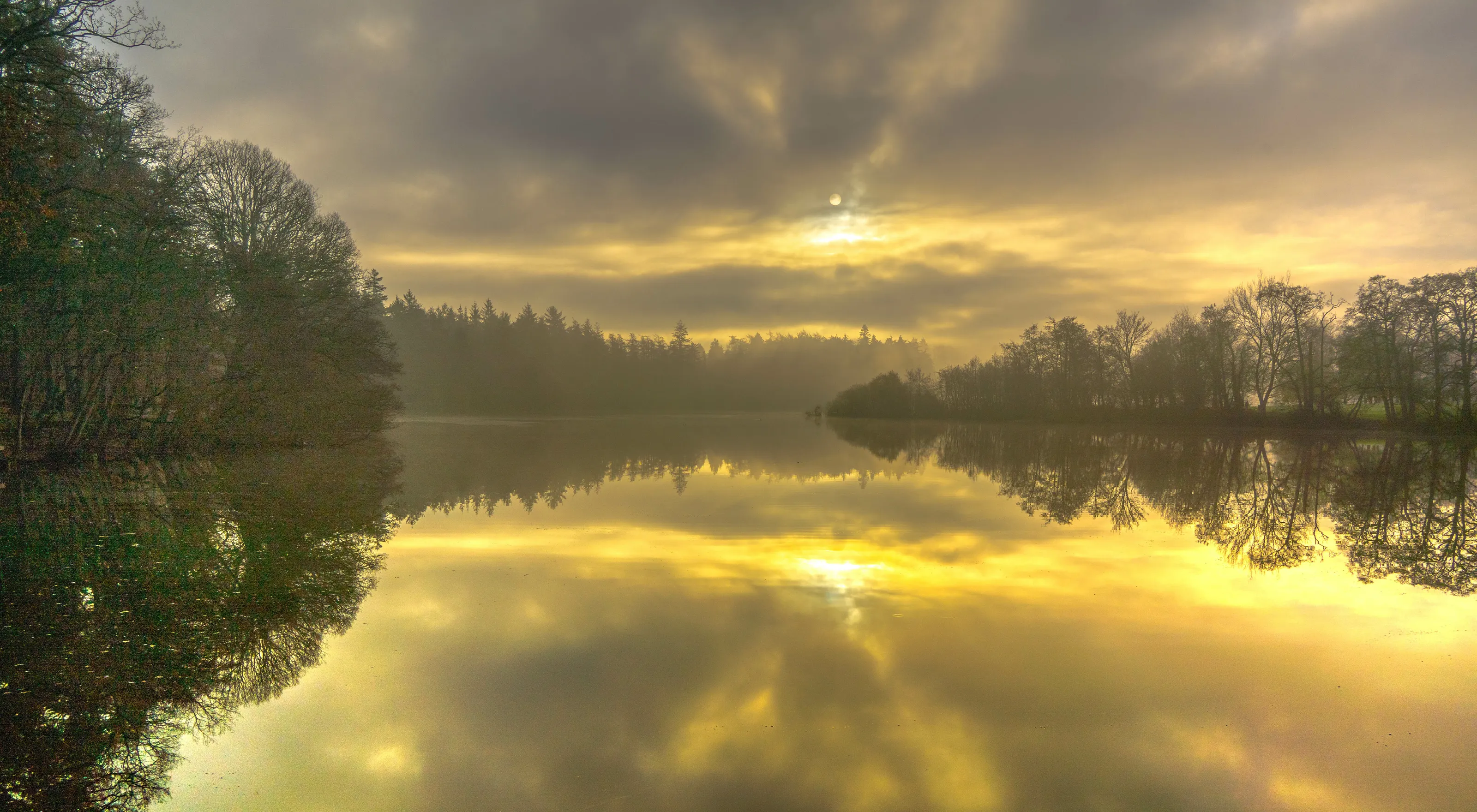 Yellow lake