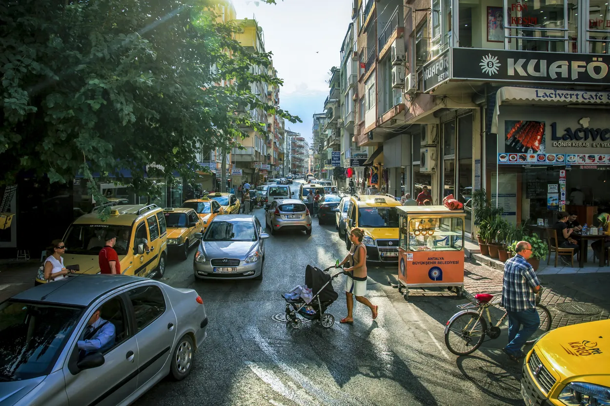 busy street in Antalya
