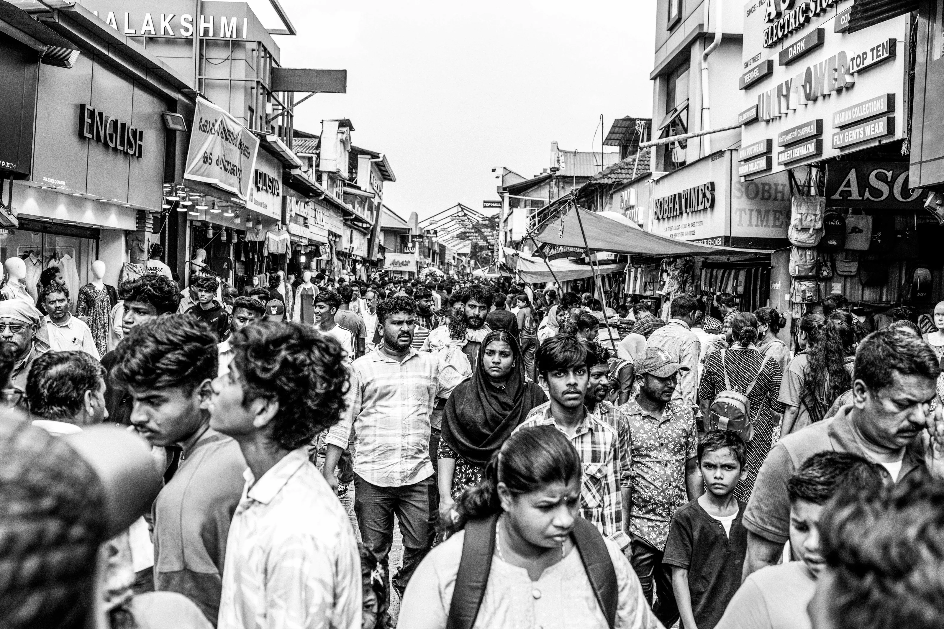 The Pulse of the City: A Monochrome Symphony