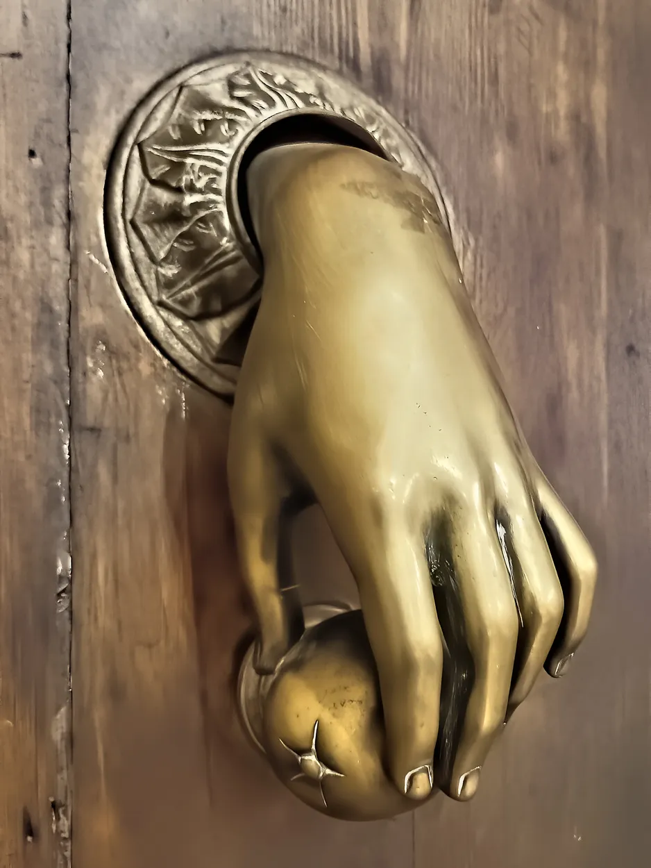Entry 24012033