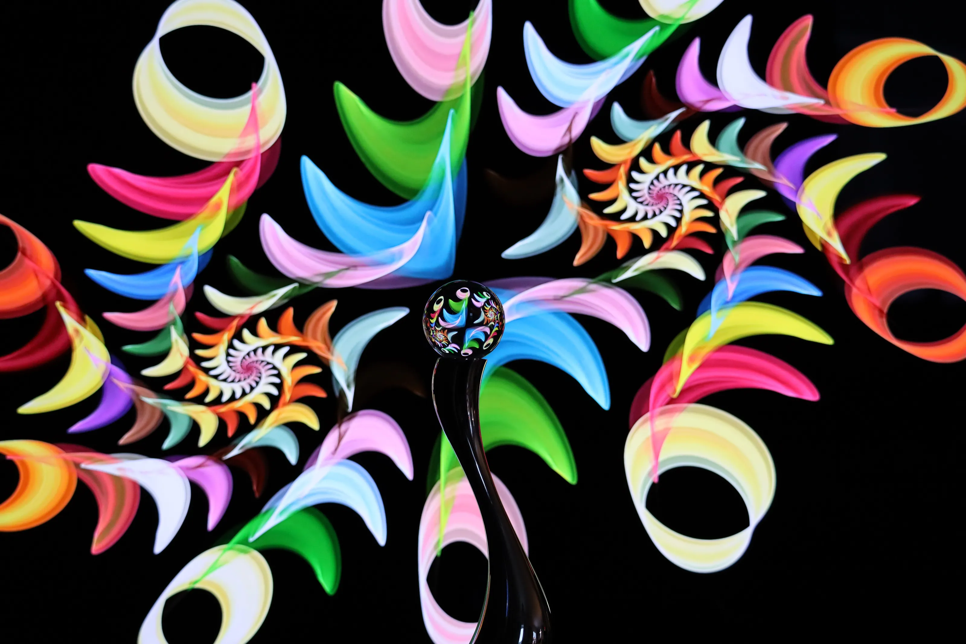 Constrating Colours