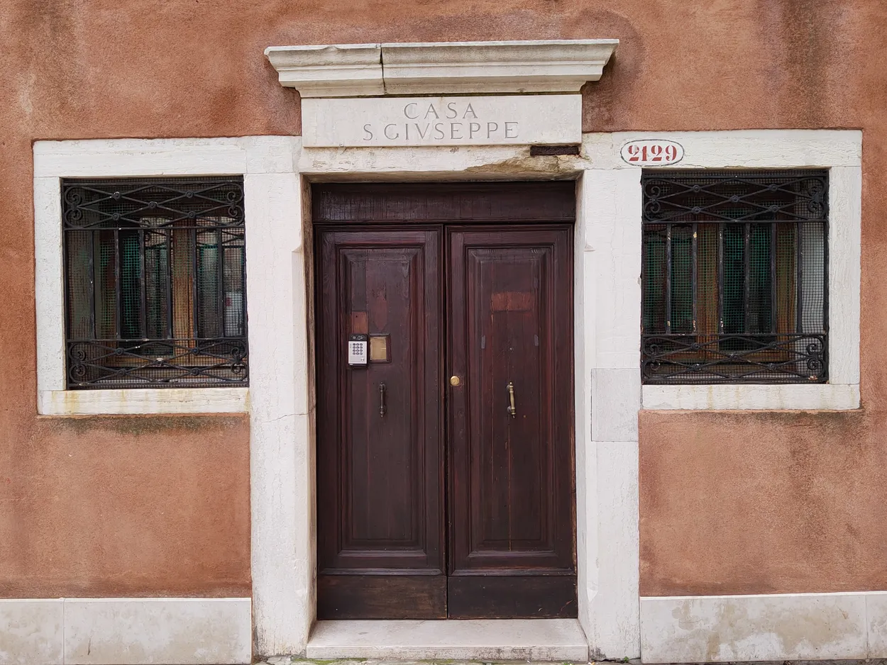 Entry 19928394