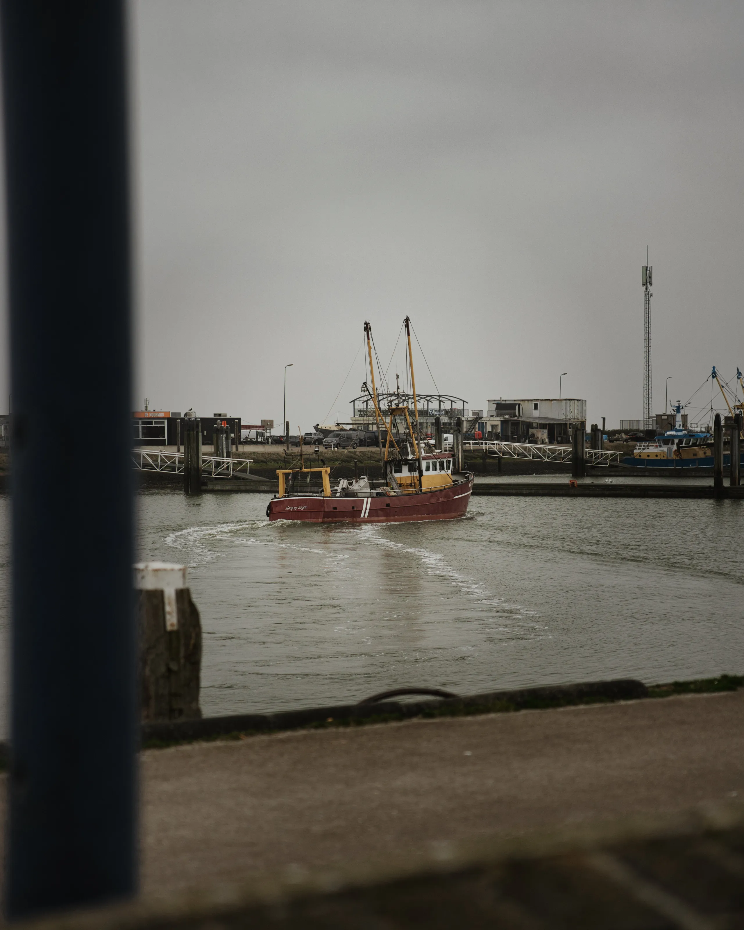 Fishingboat in Lauwersoog