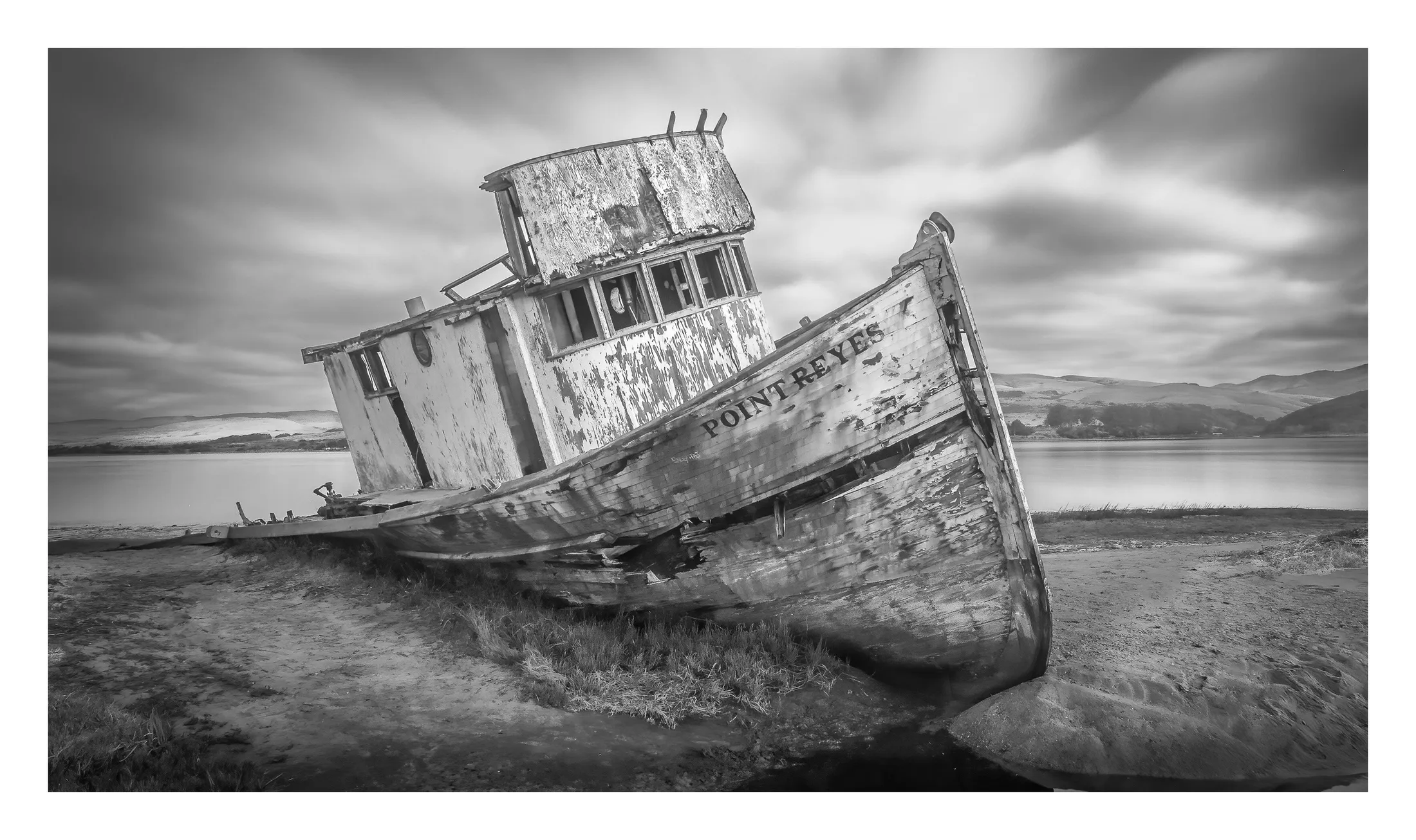Stranded Boats in Black and White - transport photo contest ...