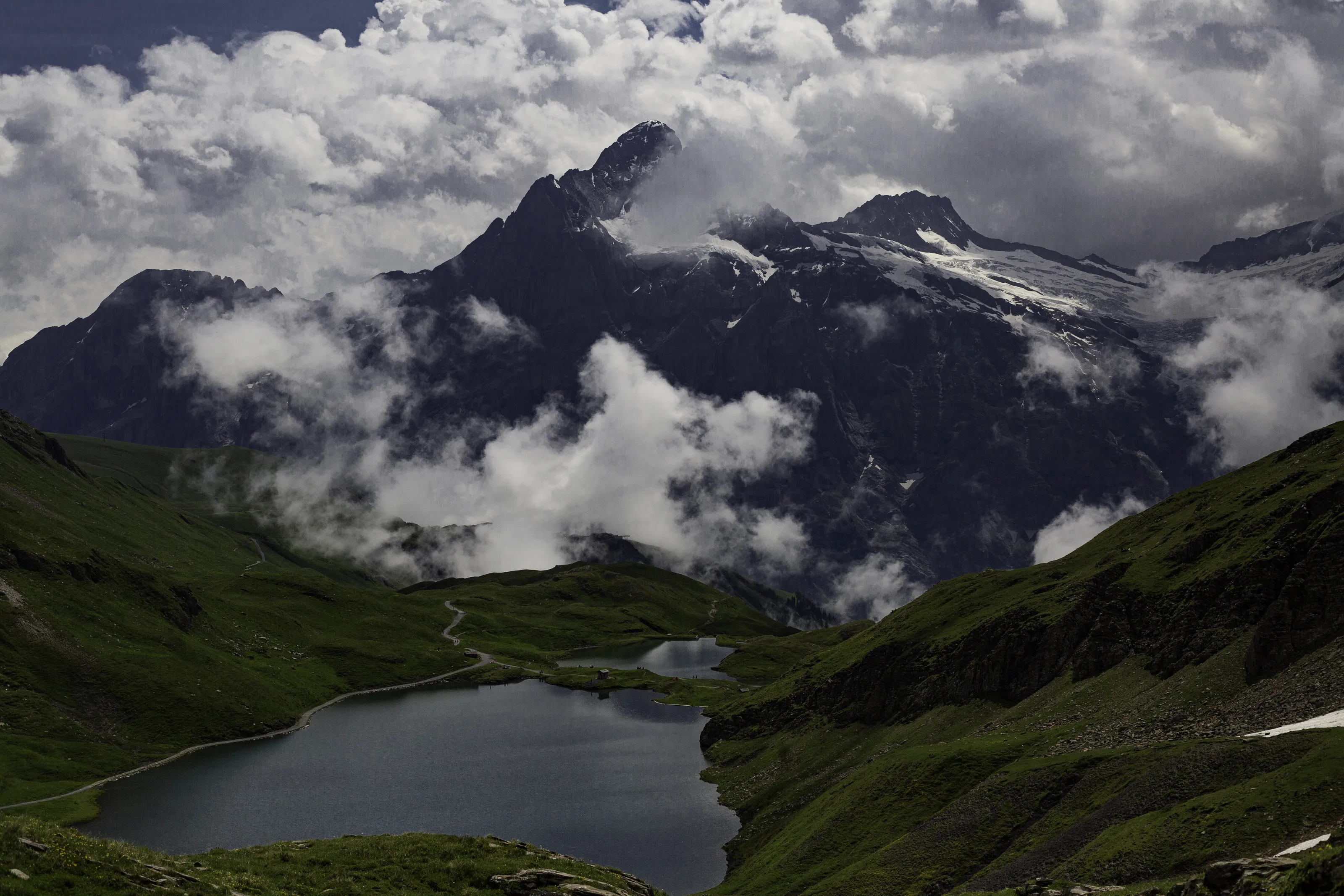 Lake in the Clouds