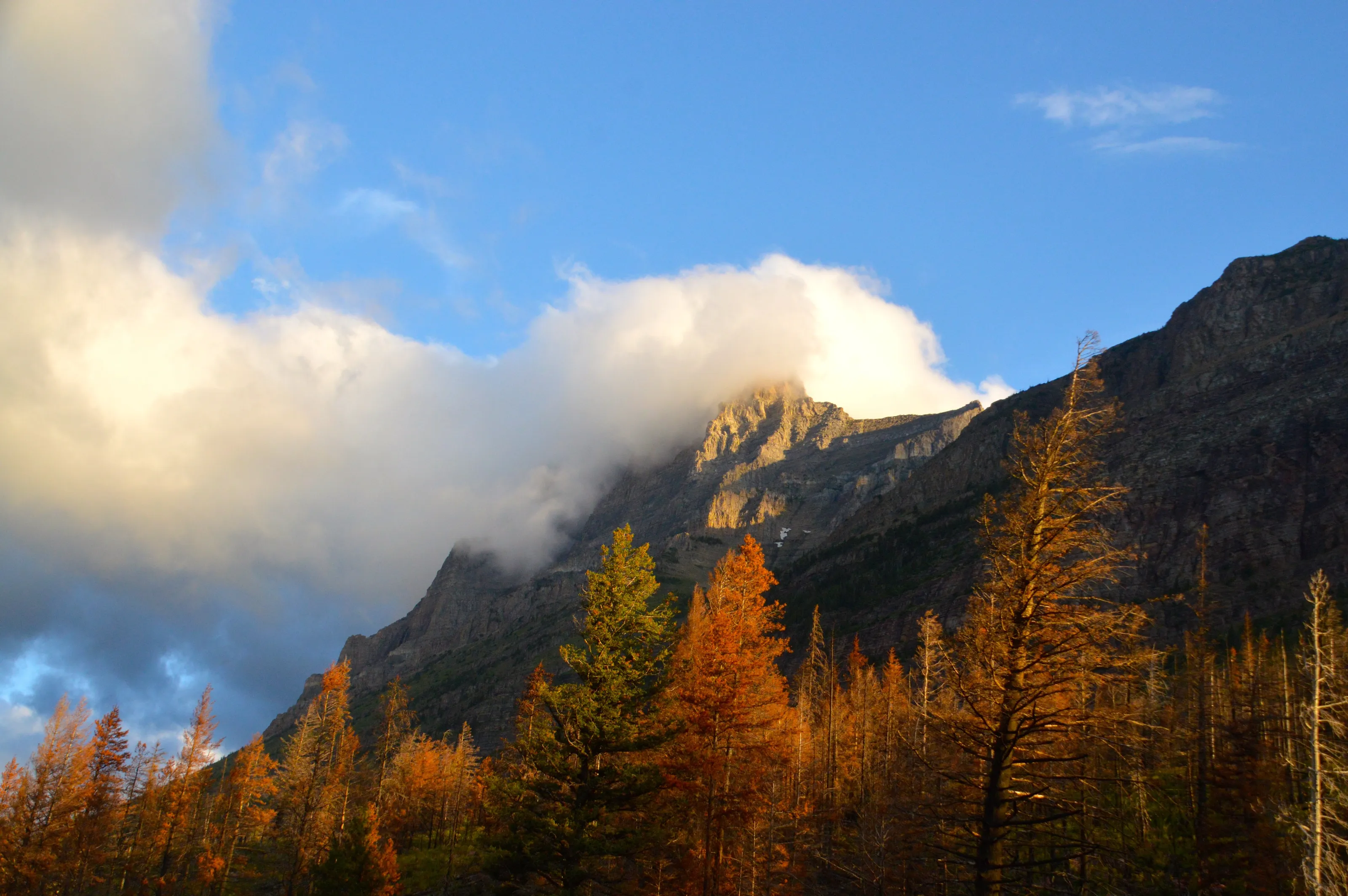 Morining Sunrise on the Mountain