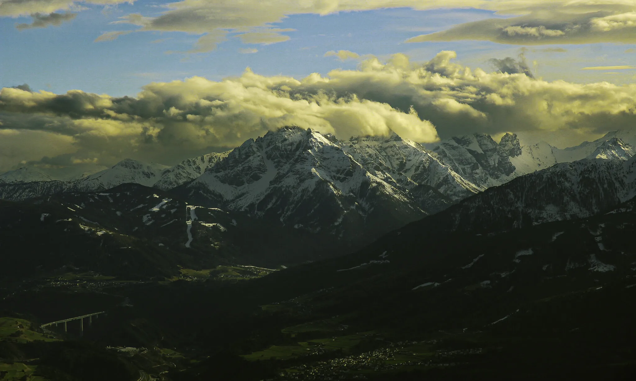 golden mountains