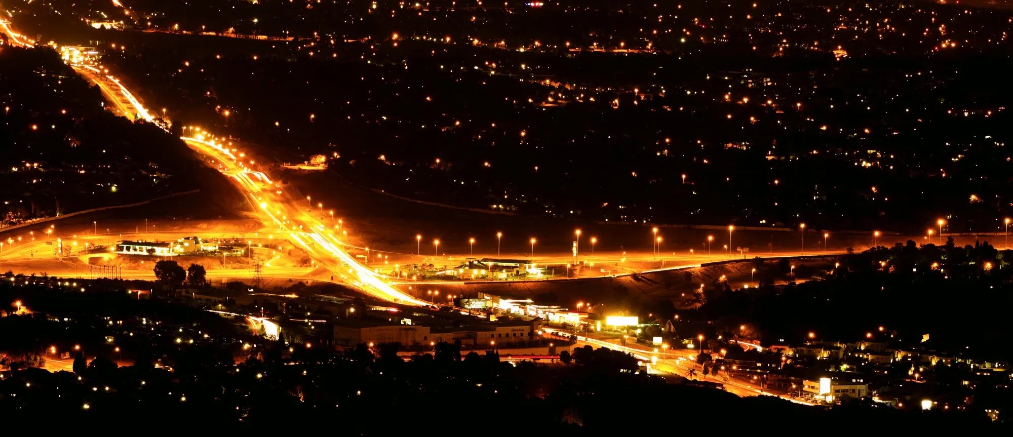 Beyers Naude drive by night